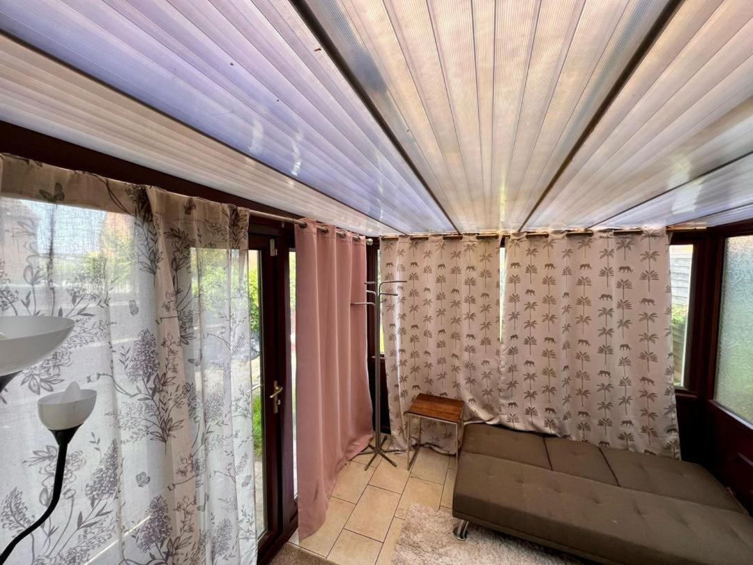 Clove, 3-4 Bed House With Garden, Free Parking, Sleeps 9 In Grays & Chafford Hundred Stifford Luaran gambar
